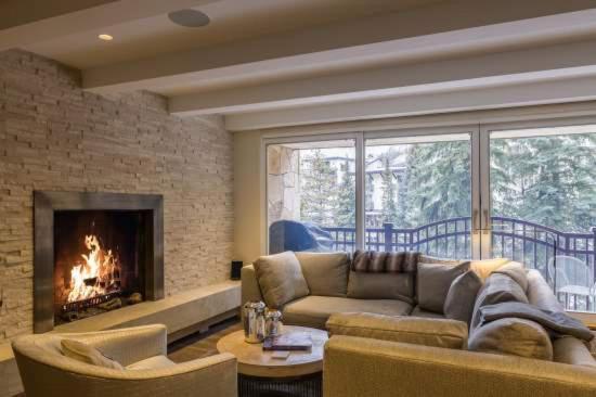 Village Center Condos Vail Room photo